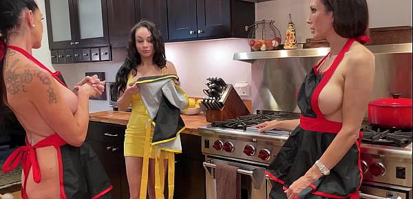 Xxx Sexy Video Cooking - Lesbian threesome of sexy housewives in the kitchen 1616 Porn Videos
