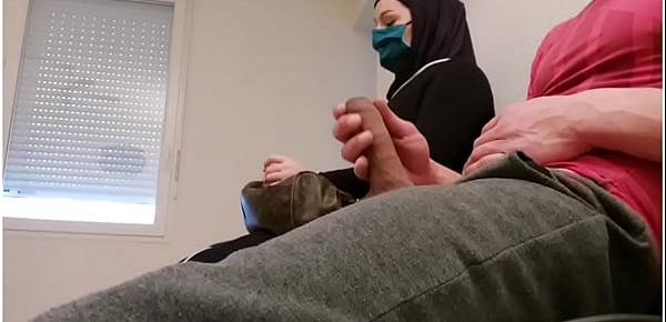 Poshtoporn - Pervert doctor puts a hidden camera in his waiting room this muslim slut  will be caught red handed with empty french ball 1722 Porn Videos